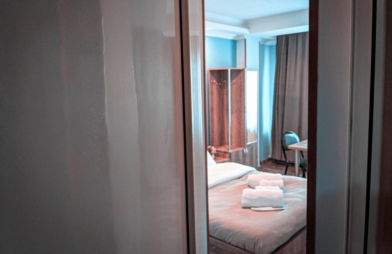 Tbilisi Airport Hotel - Atu Bagian luar foto