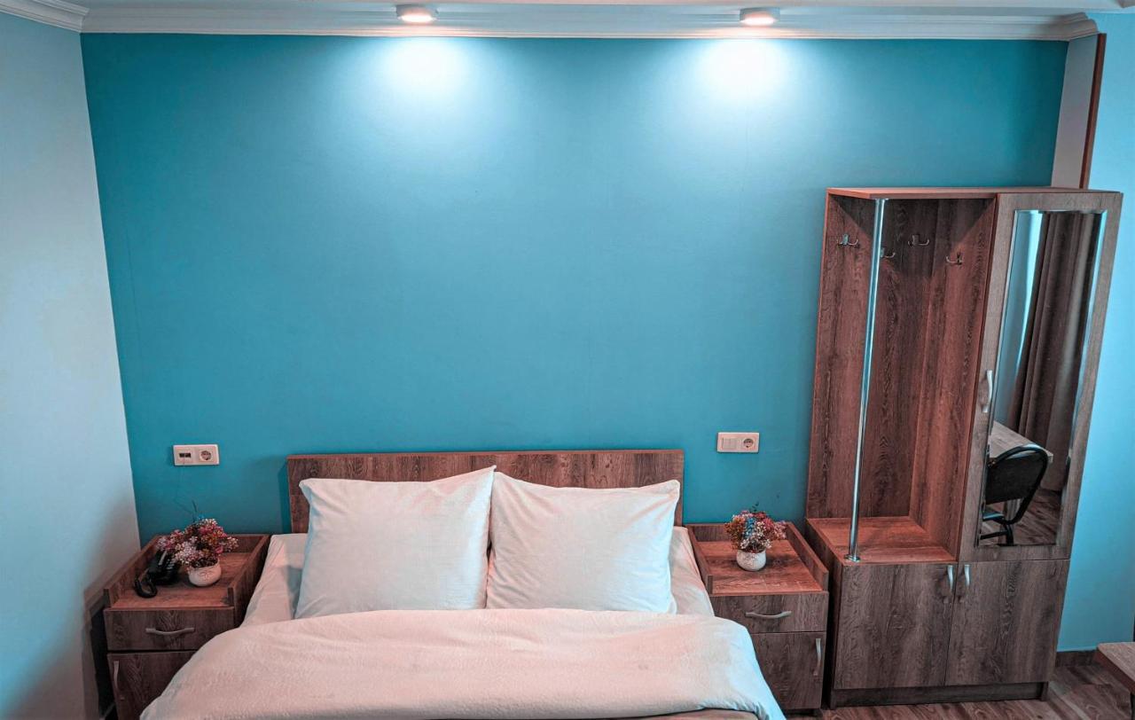 Tbilisi Airport Hotel - Atu Bagian luar foto