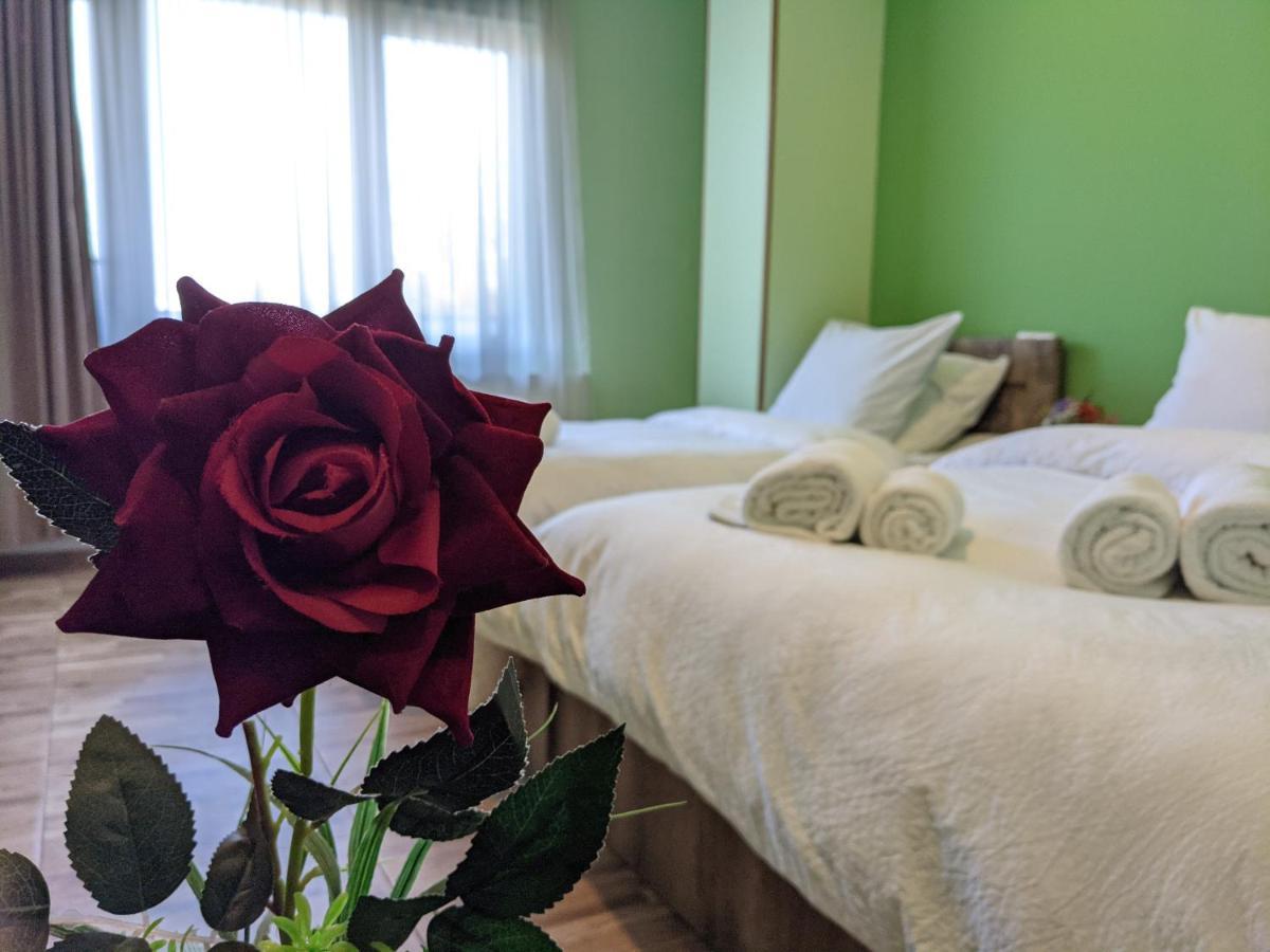 Tbilisi Airport Hotel - Atu Bagian luar foto