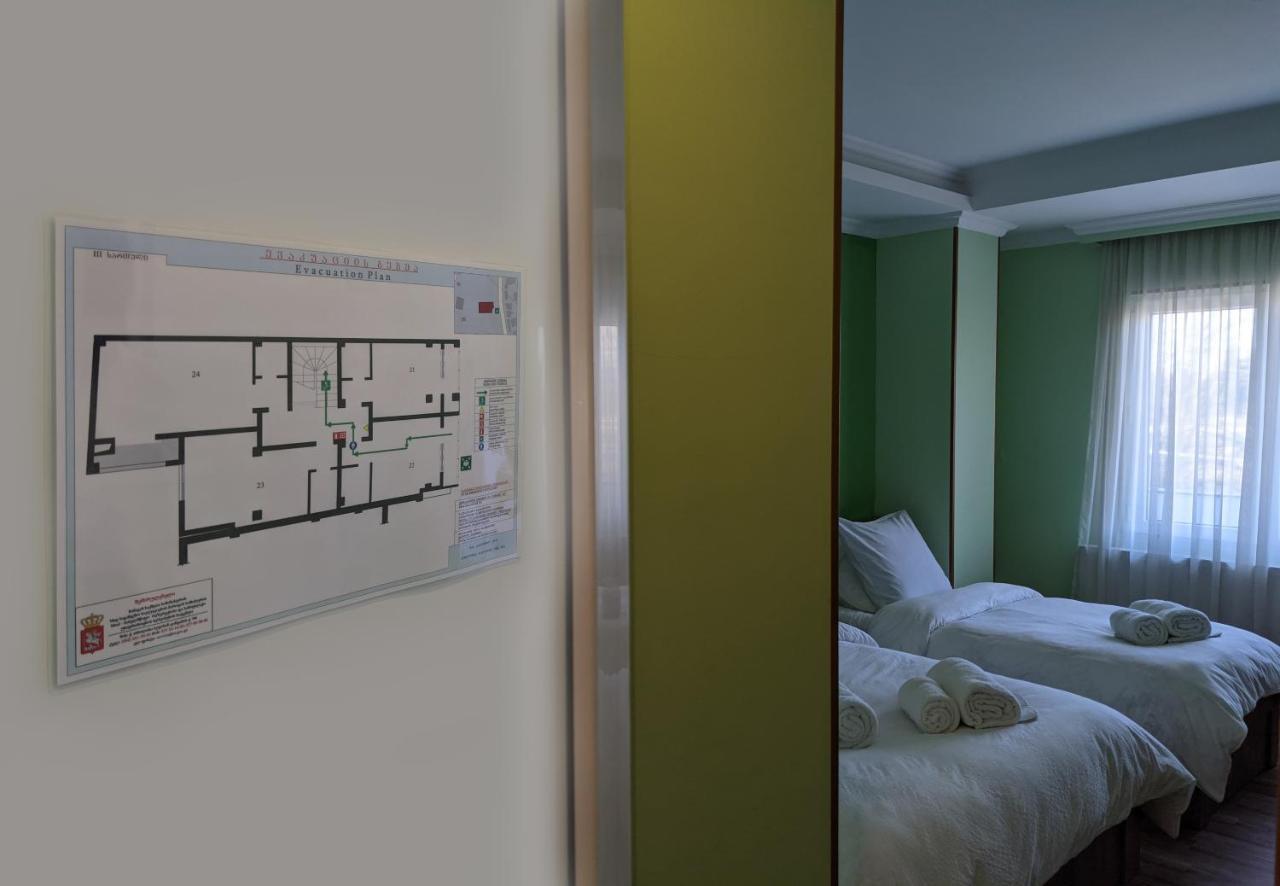 Tbilisi Airport Hotel - Atu Bagian luar foto